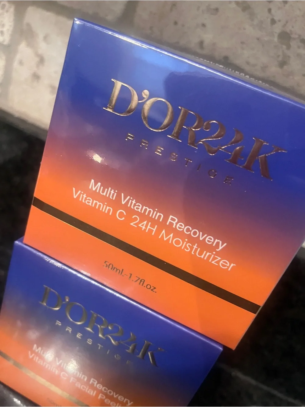 D’or24k Multi Vitamin Recovery Vitamin C Facial Peeling & 24 hr Moisturizer